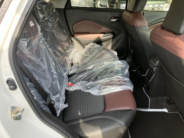 フロンクス ベースグレード　４ＷＤ　デュアルセンサーブレーキＩＩ　純正スズキコネクト９インチナビ　全方位カメラ　シートヒーター　ＥＴＣ　アダプティブクルーズ　パーキングセンサー　パドルシフト　ＬＥＤヘッドライト　ワイヤレス充電器　ヒルディセント　グリップコントロール（34枚目）