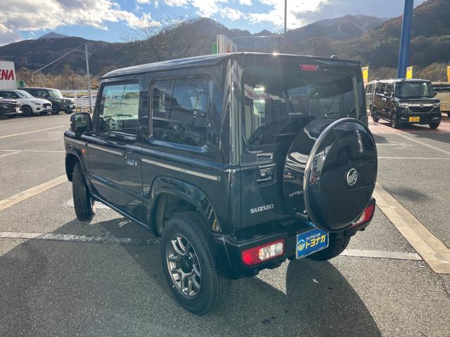 ジムニー ＸＣ　４ＷＤ　デュアルセンサーブレーキ　ダムドリトルＧ仕様　シートヒーター　クルーズコントロール　ヒルディセントコントロール　ＬＥＤヘッドライト　フォグランプ　オートハイビーム　パーキングセンサー　キーフリー　純正アルミ　電動格納ドアミラー（6枚目）