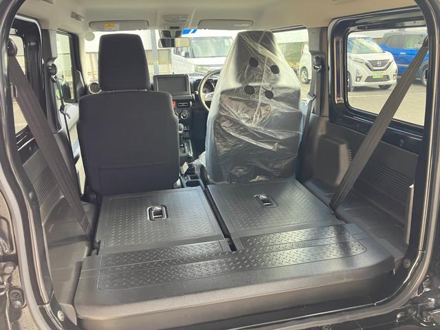 ジムニー ＸＣ　４ＷＤ　デュアルセンサーブレーキ　ダムドリトルＧ仕様　シートヒーター　クルーズコントロール　ヒルディセントコントロール　ＬＥＤヘッドライト　フォグランプ　オートハイビーム　パーキングセンサー　キーフリー　純正アルミ　電動格納ドアミラー（25枚目）