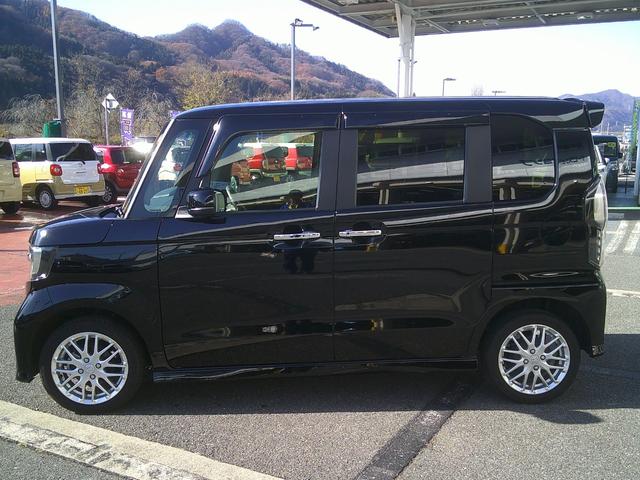 N-BOXカスタム Lターボ 4WD ホンダセンシング 純正8インチフルセグナビ バックカメラ ドライブレコーダー ビルトインETC シートヒーター 両側電動スライドドア アダプティブクルーズコントロール パーキングsンサー LEDヘッドライト(5枚目)