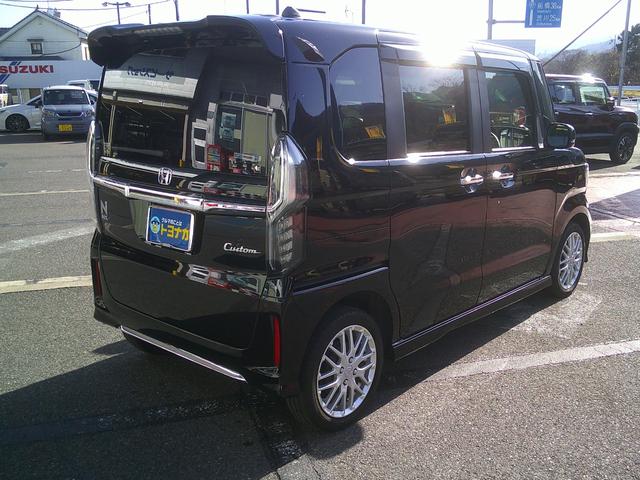 N-BOXカスタム Lターボ 4WD ホンダセンシング 純正8インチフルセグナビ バックカメラ ドライブレコーダー ビルトインETC シートヒーター 両側電動スライドドア アダプティブクルーズコントロール パーキングsンサー LEDヘッドライト(8枚目)