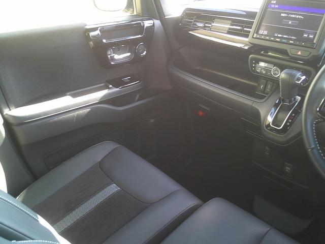 N-BOXカスタム Lターボ 4WD ホンダセンシング 純正8インチフルセグナビ バックカメラ ドライブレコーダー ビルトインETC シートヒーター 両側電動スライドドア アダプティブクルーズコントロール パーキングsンサー LEDヘッドライト(10枚目)