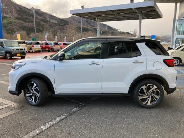 ライズ Z 4WD スマートアシスト 純正9インチディスプレイオーディオ パノラミックビューモニター ビルトインETC2.0 置くだけ充電 アダプティブクルーズコントロール パーキングセンサー LEDヘッドライト フォグランプ キーフリー(4枚目)