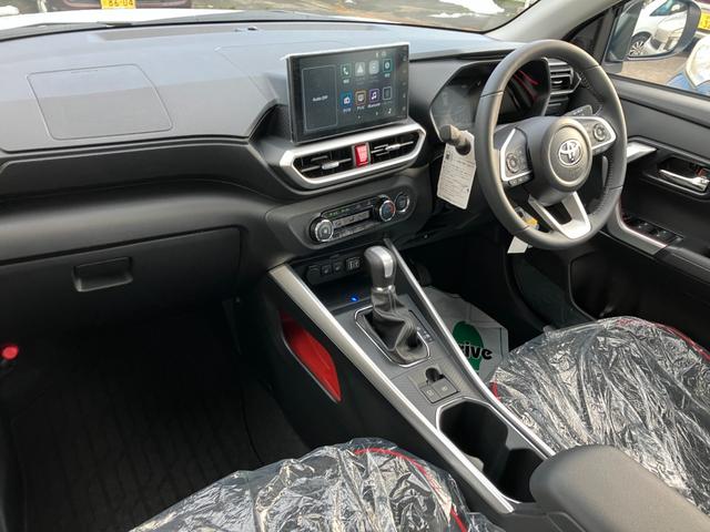 ライズ Z 4WD スマートアシスト 純正9インチディスプレイオーディオ パノラミックビューモニター ビルトインETC2.0 置くだけ充電 アダプティブクルーズコントロール パーキングセンサー LEDヘッドライト フォグランプ キーフリー(9枚目)