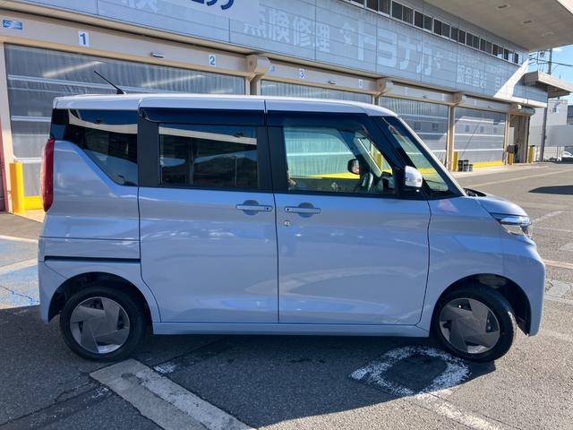 �C���e���A�́A�C���X�g�������g�p�l���A�h�A�g�����A�V�[�g�n�ɐV�����F�ʂ��̗p���A��蓝�ꊴ����������㎿�ȓ����Ɏd���Ă��I