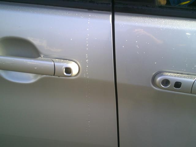 �������A�N�V�����p���[�X���C�h�h�A�������R���L�[��^�]�ȃX�C�b�`�Ń����^�b�`�J�I�܂��h�A�n���h���̃X�C�b�`�����������Ń��b�N�����Ɠ����ɓd���Ńh�A���J���܂���