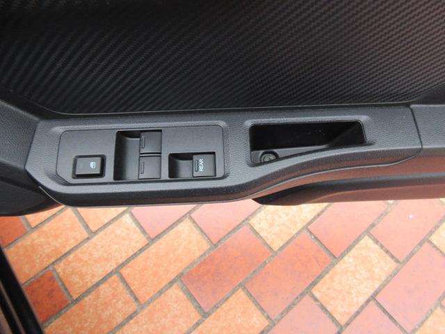 Ｓ６６０ α　６ＭＴ／ＳＷ付革巻ステア／オートクルコン／オート付ＬＥＤ／オートＡＣ／ハーフレザーシート／　インテリキー／プッシュスタート／（22枚目）