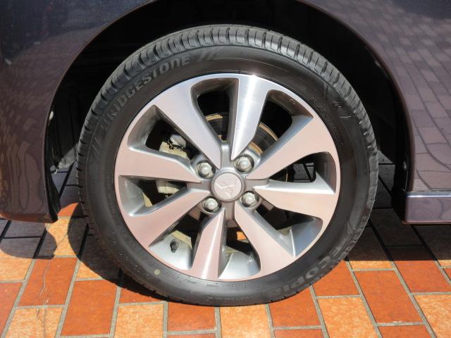 ｅＫスペースカスタム カスタムＴ　純正ナビ／Ｂカメラ／横滑防止／オート付ＨＩＤ＆フォグ／純１５ＡＷ／オート格納ミラー／ウィンカーミラー／インテリキー／プッシュスタート／革巻ステア／ＥＴＣ／ドアバイザー／（70枚目）