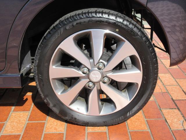 ｅＫスペースカスタム カスタムＴ　純正ナビ／Ｂカメラ／横滑防止／オート付ＨＩＤ＆フォグ／純１５ＡＷ／オート格納ミラー／ウィンカーミラー／インテリキー／プッシュスタート／革巻ステア／ＥＴＣ／ドアバイザー／（71枚目）