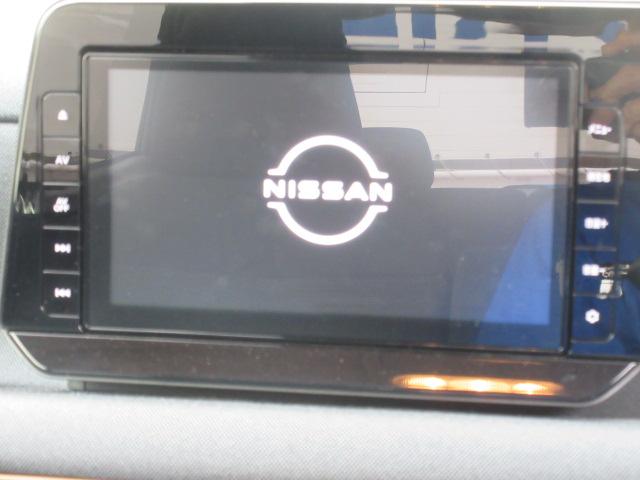 お出かけ時に欠かせないナビは流行りのメモリーナビ！ＣＤ・ＤＶＤ再生機能やＢＴ接続・フルセグＴＶ視聴と有能なナビです！