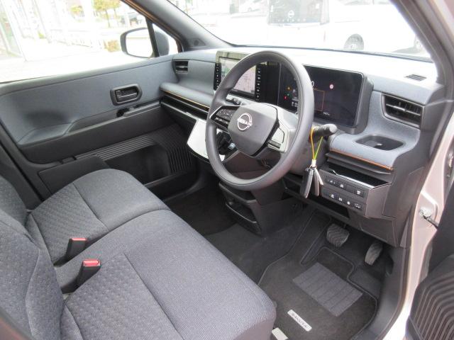 当店営業スタッフは、全員【自動車販売士】です！中古車のプロが、皆様のカーライフをお手伝いさせていただきます！車のことは当社にお任せ下さい！！