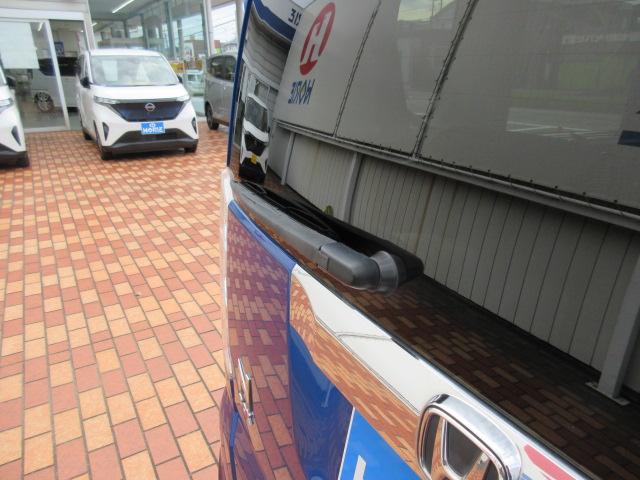 N-BOX G・Lパッケージ Gathersナビ/Bカメラ/衝突軽減B/両側電動ドア/ETC/SW付ステア/オート付HID/ウィンカーミラー/純14AW/インテリキー/プッシュスタート/ドアバイザー/シートバックテーブル/(53枚目)