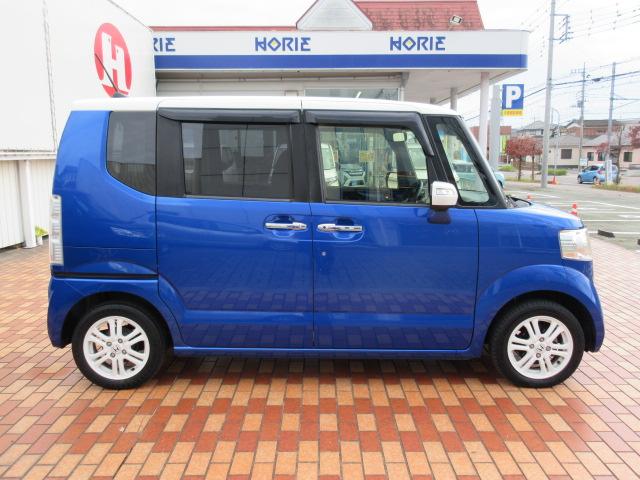 N-BOX G・Lパッケージ Gathersナビ/Bカメラ/衝突軽減B/両側電動ドア/ETC/SW付ステア/オート付HID/ウィンカーミラー/純14AW/インテリキー/プッシュスタート/ドアバイザー/シートバックテーブル/(65枚目)