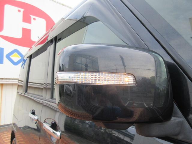 スペーシアカスタム XS Dオーディオ/フルセグTV・CD再生・Bluetooth/全方位M/衝突軽減B/D席暖シート/SW付革巻ステア/両電動ドア/オート付HID&フォグ/オート格納ミラー/純15AW/インテリキー/(60枚目)