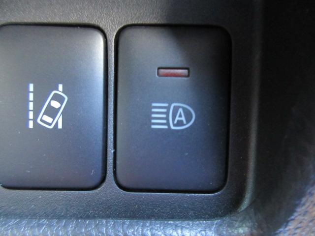 デイズルークス ハイウェイスター X Vセレクション 純正フルセグナビ/アラウンドビューモニター/衝突軽減B/オートハイビーム/SW付革巻ステア/オート付LED&フォグ/純15AW/リアサーキュレーター/インテリキー/プッシュスタート/(18枚目)