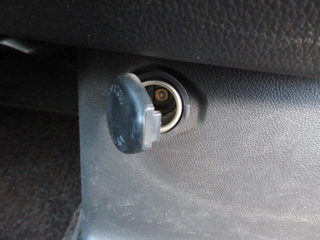 デイズルークス ハイウェイスター X Vセレクション 純正フルセグナビ/アラウンドビューモニター/衝突軽減B/オートハイビーム/SW付革巻ステア/オート付LED&フォグ/純15AW/リアサーキュレーター/インテリキー/プッシュスタート/(32枚目)