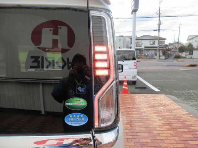 スペーシアカスタム ハイブリッドＸＳ　Ｓｔｒａｄａナビ／Ｂカメラ／ＥＴＣ／Ｄ席シートヒーター／両電動ドア／オートハイビーム／オート付ＬＥＤ＆フォグ／オートＡＣ／オート電格ミラー／純１５ＡＷ／セーフティサポート／インテリキー／（69枚目）