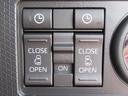 ハイトワゴン車だからこそ欲しいアイテム、電動ドアも両側に装備！運転席からも開閉操作が出来て便利なアイテムです！