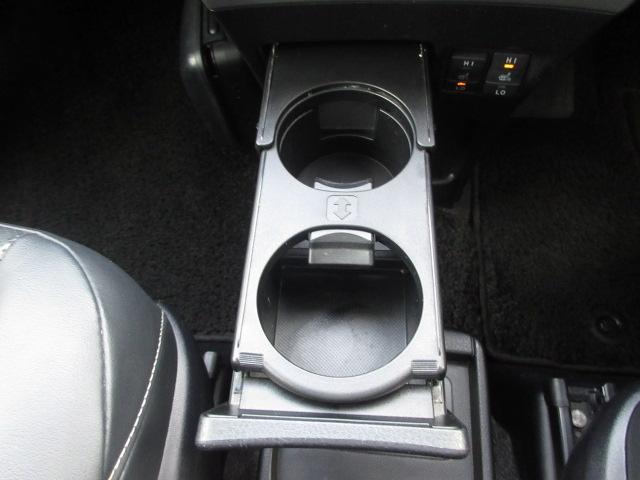 エスクァイア ハイブリッドＧｉ　純正９型ナビ　フルセグ　Ｂカメラ　フリップダウンモニター　両側電動ドア　クルコン　オート付ＬＥＤ＆フォグ　ＥＴＣ　社外１７インチＡＷ　合皮　シートヒーター　ワンオーナー　Ｂｌｕｅｔｏｏｔｈ　ＵＳＢ（23枚目）