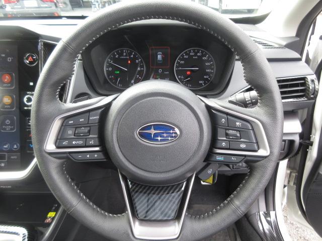 インプレッサ ＳＴ－Ｈ　１１．５型ディスプレイ　フルセグ　マルチビューモニター　サンルーフ　レーダークルーズ　オートＬＥＤ＆フォグ　ＳＲＶＤ　ＬＫＡ　シートヒーター　本革　電動シート　純正１７ＡＷ　前後ドラレコ　ＥＴＣ（11枚目）