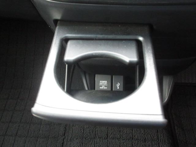 フリードハイブリッド ハイブリッド・G 純正9型ナビ フルセグ Bカメラ ホンダセンシング LKA CMBS レーダークルーズ 両側電動ドア オートLEDライト シートヒーター 半革シート 純正15AW ETC 前後ドラレコ DVD 録音(26枚目)