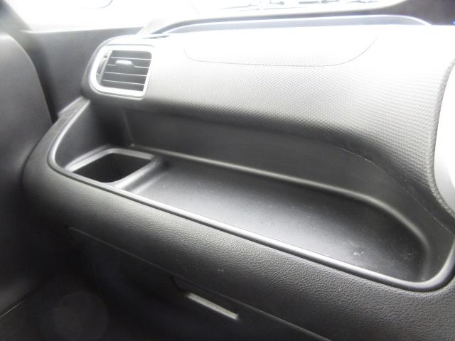 ソリオ ハイブリッドSZ 純正8型ナビ フルセグ Bカメラ フリップダウンモニター 両側電動ドア クルコン オートHID&フォグ シートヒーター 純正15AW デュアルカメラブレーキサポート LDA コーナーセンサ―(27枚目)