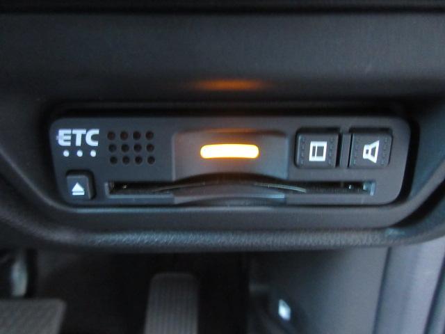 ステップワゴンスパーダ スパーダハイブリッド　Ｇ・ＥＸ　ホンダセンシング　純正９型ナビ　フルセグ　マルチビューカメラ　両側電動ドア　レーダークルーズ　本革　シートヒーター　オートＬＥＤ＆フォグ　ＬＫＡ　ＥＴＣ　わくわくゲート　純正１６ＡＷ　ＡＣ１００Ｖ　Ｂｌｕｅｔｏｏｔｈ（19枚目）