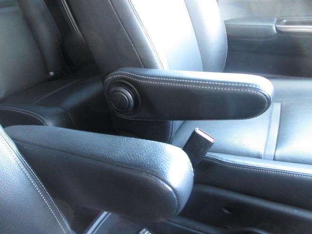 ステップワゴンスパーダ スパーダハイブリッド　Ｇ・ＥＸ　ホンダセンシング　純正９型ナビ　フルセグ　マルチビューカメラ　両側電動ドア　レーダークルーズ　本革　シートヒーター　オートＬＥＤ＆フォグ　ＬＫＡ　ＥＴＣ　わくわくゲート　純正１６ＡＷ　ＡＣ１００Ｖ　Ｂｌｕｅｔｏｏｔｈ（29枚目）