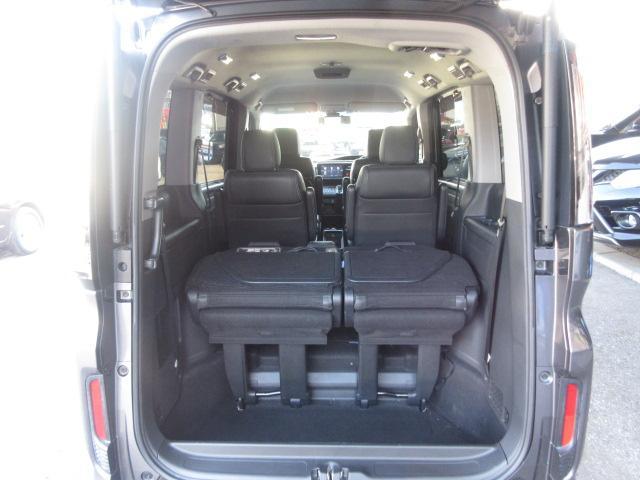 ステップワゴンスパーダ スパーダハイブリッド　Ｇ・ＥＸ　ホンダセンシング　純正９型ナビ　フルセグ　マルチビューカメラ　両側電動ドア　レーダークルーズ　本革　シートヒーター　オートＬＥＤ＆フォグ　ＬＫＡ　ＥＴＣ　わくわくゲート　純正１６ＡＷ　ＡＣ１００Ｖ　Ｂｌｕｅｔｏｏｔｈ（40枚目）