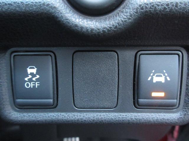 ノート ｅ－パワーニスモ　純正ナビ　フルセグ　アラウンドビューモニター　エマージェンシーブレーキ　ＬＤＡ　オート付ＬＥＤ＆フォグ　コーナーセンサ―　ＥＴＣ　純正ドラレコ　スマートルームミラー　純正１６ＡＷ　ＤＶＤ　ＳＤ録音（18枚目）