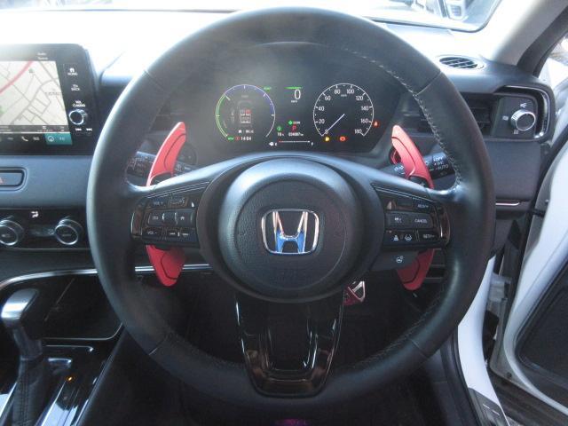 ヴェゼル ｅ：ＨＥＶ　Ｚ　純正９型ナビ　フルセグ　バックカメラ　パワーバックドア　ホンダセンシング　ＬＫＡ　ＢＳＩ　ＣＭＢＳ　レーダークルーズ　オートＬＥＤ＆フォグ　純正１８アルミ　ハーフレザー　ＥＴＣ２．０　前後ドラレコ（12枚目）