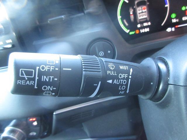 ヴェゼル ｅ：ＨＥＶ　Ｚ　純正９型ナビ　フルセグ　バックカメラ　パワーバックドア　ホンダセンシング　ＬＫＡ　ＢＳＩ　ＣＭＢＳ　レーダークルーズ　オートＬＥＤ＆フォグ　純正１８アルミ　ハーフレザー　ＥＴＣ２．０　前後ドラレコ（14枚目）