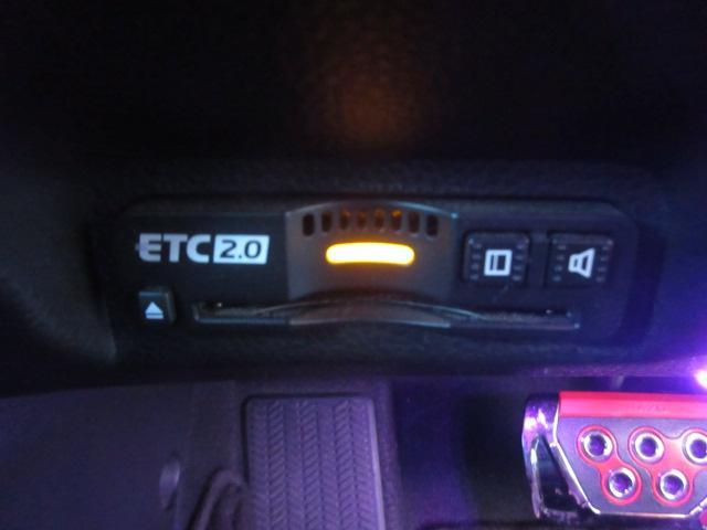 ヴェゼル ｅ：ＨＥＶ　Ｚ　純正９型ナビ　フルセグ　バックカメラ　パワーバックドア　ホンダセンシング　ＬＫＡ　ＢＳＩ　ＣＭＢＳ　レーダークルーズ　オートＬＥＤ＆フォグ　純正１８アルミ　ハーフレザー　ＥＴＣ２．０　前後ドラレコ（21枚目）