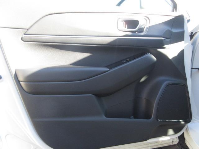 ヴェゼル ｅ：ＨＥＶ　Ｚ　純正９型ナビ　フルセグ　バックカメラ　パワーバックドア　ホンダセンシング　ＬＫＡ　ＢＳＩ　ＣＭＢＳ　レーダークルーズ　オートＬＥＤ＆フォグ　純正１８アルミ　ハーフレザー　ＥＴＣ２．０　前後ドラレコ（60枚目）