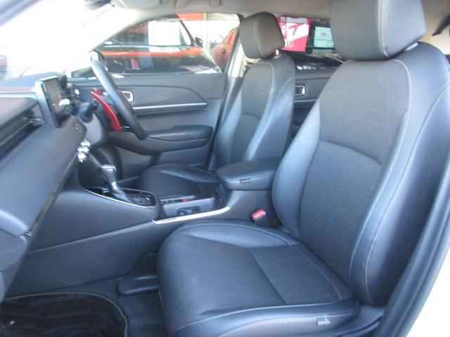 ヴェゼル ｅ：ＨＥＶ　Ｚ　純正９型ナビ　フルセグ　バックカメラ　パワーバックドア　ホンダセンシング　ＬＫＡ　ＢＳＩ　ＣＭＢＳ　レーダークルーズ　オートＬＥＤ＆フォグ　純正１８アルミ　ハーフレザー　ＥＴＣ２．０　前後ドラレコ（61枚目）