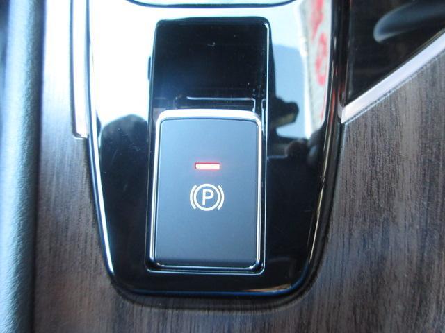 オーラ Ｇ　レザーエディション　純正９型コネクトナビ　フルセグ　アラウンドビューモニター　プロパイロット　ＬＫＡ　ＢＳＭ　コーナーセンサー　レーダークルーズ　オートＬＥＤ＆フォグ　本革　ＥＴＣ２．０　ＢＯＳＥサウンド　純正１７ＡＷ（24枚目）