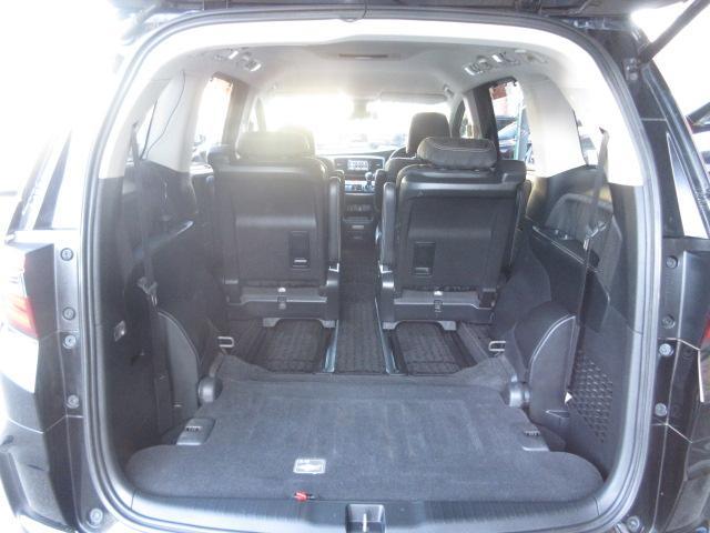 オデッセイ アブソルート・ＥＸホンダセンシング　純正ナビ　フルセグ　Ｂカメラ　両側電動ドア　レーダークルーズ　半革シート　オートＬＥＤ＆フォグ　ホンダセンシング　ＥＴＣ２．０　オットマン　純正１７ＡＷ　ドラレコ　ワンオーナー　Ｉ－ＳＴＯＰ（41枚目）