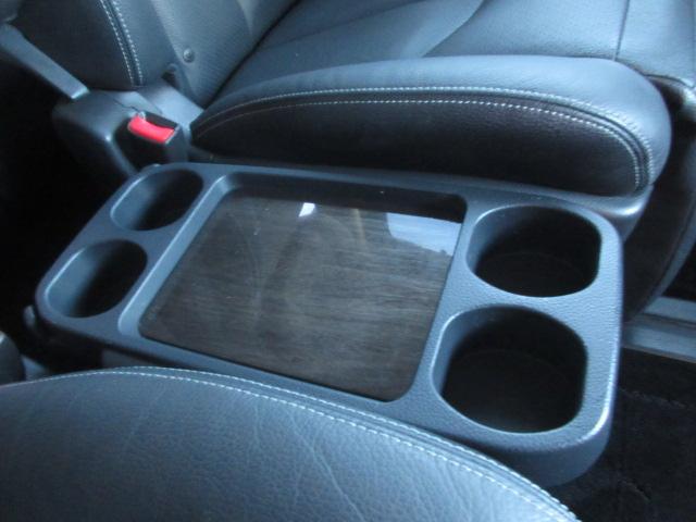 エルグランド ３５０ハイウェイスターアーバンクロムブラックレザー　純正ナビ　全周囲Ｍ　サンルーフ　フリップモニター　シートヒーター　オットマン　ＥＴＣ　コーナーセンサー　両側電動スライドドア　パワーバックドア　オート付ＨＩＤライト＆フォグ　オート格納ウィンカーミラー（37枚目）