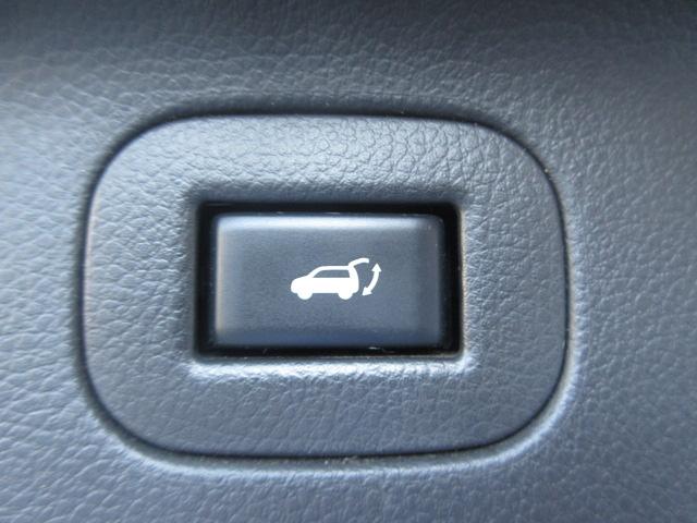 エルグランド ３５０ハイウェイスターアーバンクロムブラックレザー　純正ナビ　全周囲Ｍ　サンルーフ　フリップモニター　シートヒーター　オットマン　ＥＴＣ　コーナーセンサー　両側電動スライドドア　パワーバックドア　オート付ＨＩＤライト＆フォグ　オート格納ウィンカーミラー（40枚目）