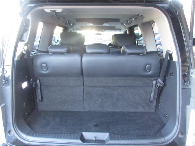 エルグランド ３５０ハイウェイスターアーバンクロムブラックレザー　純正ナビ　全周囲Ｍ　サンルーフ　フリップモニター　シートヒーター　オットマン　ＥＴＣ　コーナーセンサー　両側電動スライドドア　パワーバックドア　オート付ＨＩＤライト＆フォグ　オート格納ウィンカーミラー（61枚目）