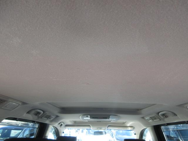 エルグランド ３５０ハイウェイスターアーバンクロムブラックレザー　純正ナビ　全周囲Ｍ　サンルーフ　フリップモニター　シートヒーター　オットマン　ＥＴＣ　コーナーセンサー　両側電動スライドドア　パワーバックドア　オート付ＨＩＤライト＆フォグ　オート格納ウィンカーミラー（62枚目）