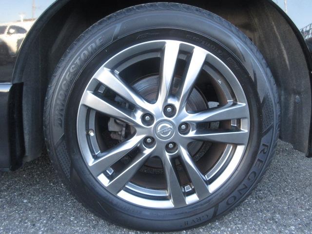 エルグランド ３５０ハイウェイスターアーバンクロムブラックレザー　純正ナビ　全周囲Ｍ　サンルーフ　フリップモニター　シートヒーター　オットマン　ＥＴＣ　コーナーセンサー　両側電動スライドドア　パワーバックドア　オート付ＨＩＤライト＆フォグ　オート格納ウィンカーミラー（65枚目）