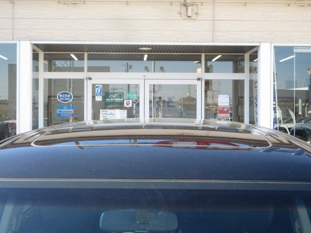 エルグランド ３５０ハイウェイスターアーバンクロムブラックレザー　純正ナビ　全周囲Ｍ　サンルーフ　フリップモニター　シートヒーター　オットマン　ＥＴＣ　コーナーセンサー　両側電動スライドドア　パワーバックドア　オート付ＨＩＤライト＆フォグ　オート格納ウィンカーミラー（76枚目）