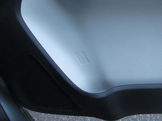 ���h�A���ɂ̓y�b�g�{�g����������X�y�[�X������܂��B