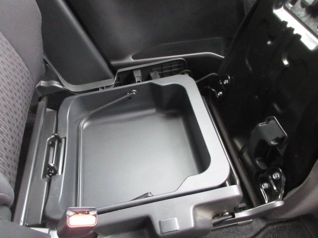 ソリオ ハイブリッドＭＺ　社外ナビ　フルセグ　バックカメラ　デュアルカメラブレーキサポート　車線逸脱警報　両側電動ドア　オートＨＩＤ＆フォグ　クルコン　純正１５ＡＷ　ＥＴＣ　シートヒーター　ＤＶＤ　Ｂｌｕｅｔｏｏｔｈ（27枚目）