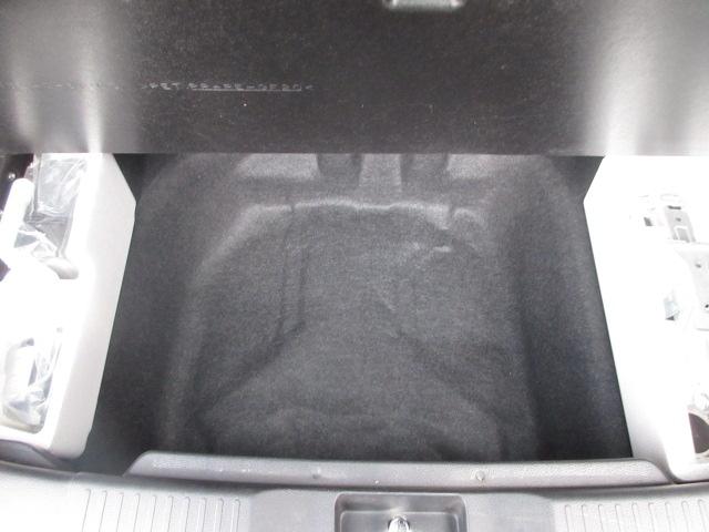 ソリオ ハイブリッドＭＺ　社外ナビ　フルセグ　バックカメラ　デュアルカメラブレーキサポート　車線逸脱警報　両側電動ドア　オートＨＩＤ＆フォグ　クルコン　純正１５ＡＷ　ＥＴＣ　シートヒーター　ＤＶＤ　Ｂｌｕｅｔｏｏｔｈ（32枚目）