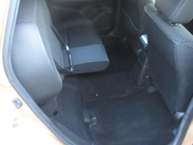 フィットハイブリッド Ｌパッケージ　社外ナビ　ＴＶ　バックカメラ　オートＬＥＤライト　衝突軽減ブレーキ　ハーフレザーシート　コーナーセンサ―　ＥＴＣ　クルーズコントロール　チップアップシート　スイッチ付革巻ステアリング（34枚目）