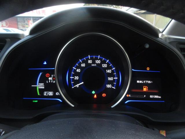 フィットハイブリッド Ｌパッケージ　社外ナビ　ＴＶ　バックカメラ　オートＬＥＤライト　衝突軽減ブレーキ　ハーフレザーシート　コーナーセンサ―　ＥＴＣ　クルーズコントロール　チップアップシート　スイッチ付革巻ステアリング（48枚目）