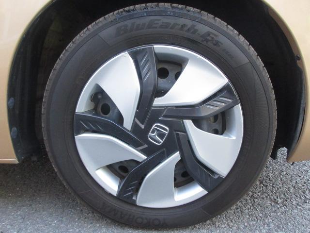 フィットハイブリッド Ｌパッケージ　社外ナビ　ＴＶ　バックカメラ　オートＬＥＤライト　衝突軽減ブレーキ　ハーフレザーシート　コーナーセンサ―　ＥＴＣ　クルーズコントロール　チップアップシート　スイッチ付革巻ステアリング（66枚目）