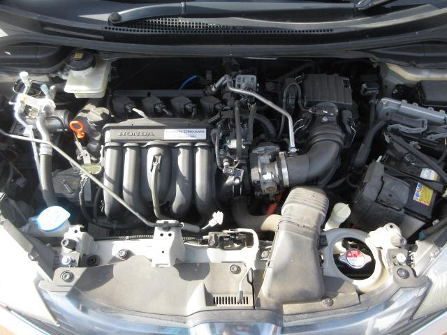 フィットハイブリッド Ｌパッケージ　社外ナビ　ＴＶ　バックカメラ　オートＬＥＤライト　衝突軽減ブレーキ　ハーフレザーシート　コーナーセンサ―　ＥＴＣ　クルーズコントロール　チップアップシート　スイッチ付革巻ステアリング（77枚目）